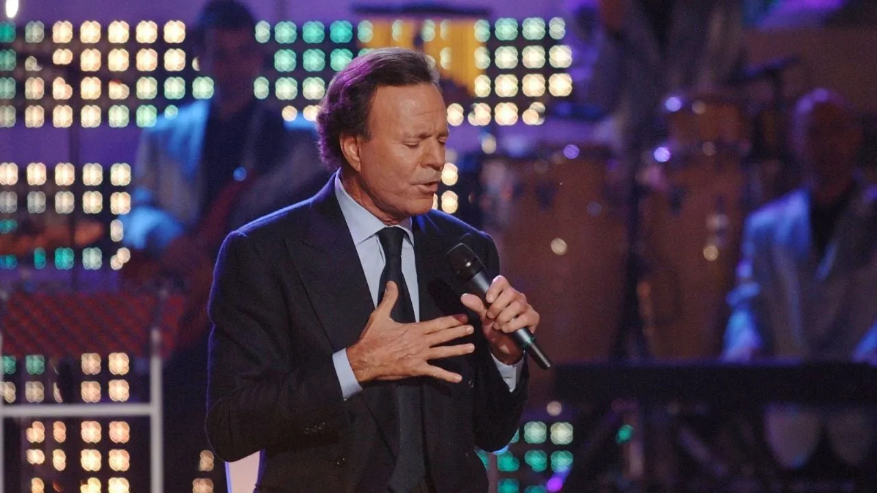 Exmayordomo de Julio Iglesias revela lujos, excesos y promiscuidad del cantante