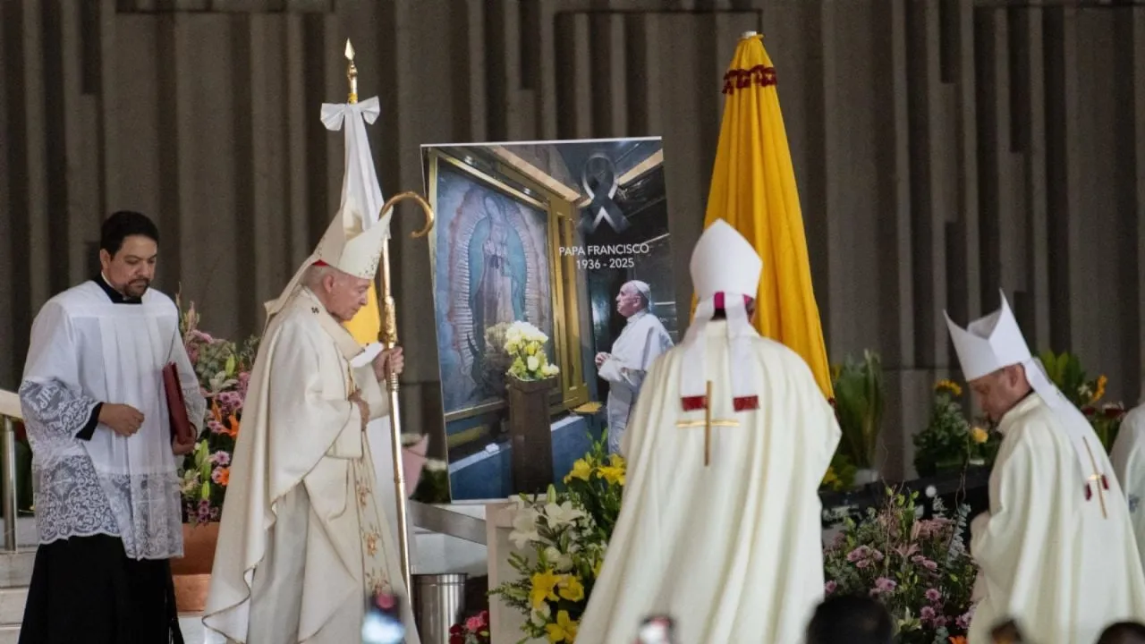 Despiden al Papa Francisco en la Basílica de Guadalupe, “su lugar preferido en México” (Videos)