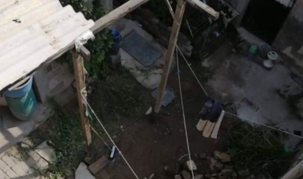 Encuentran restos humanos dentro de una casa en Ecatepec