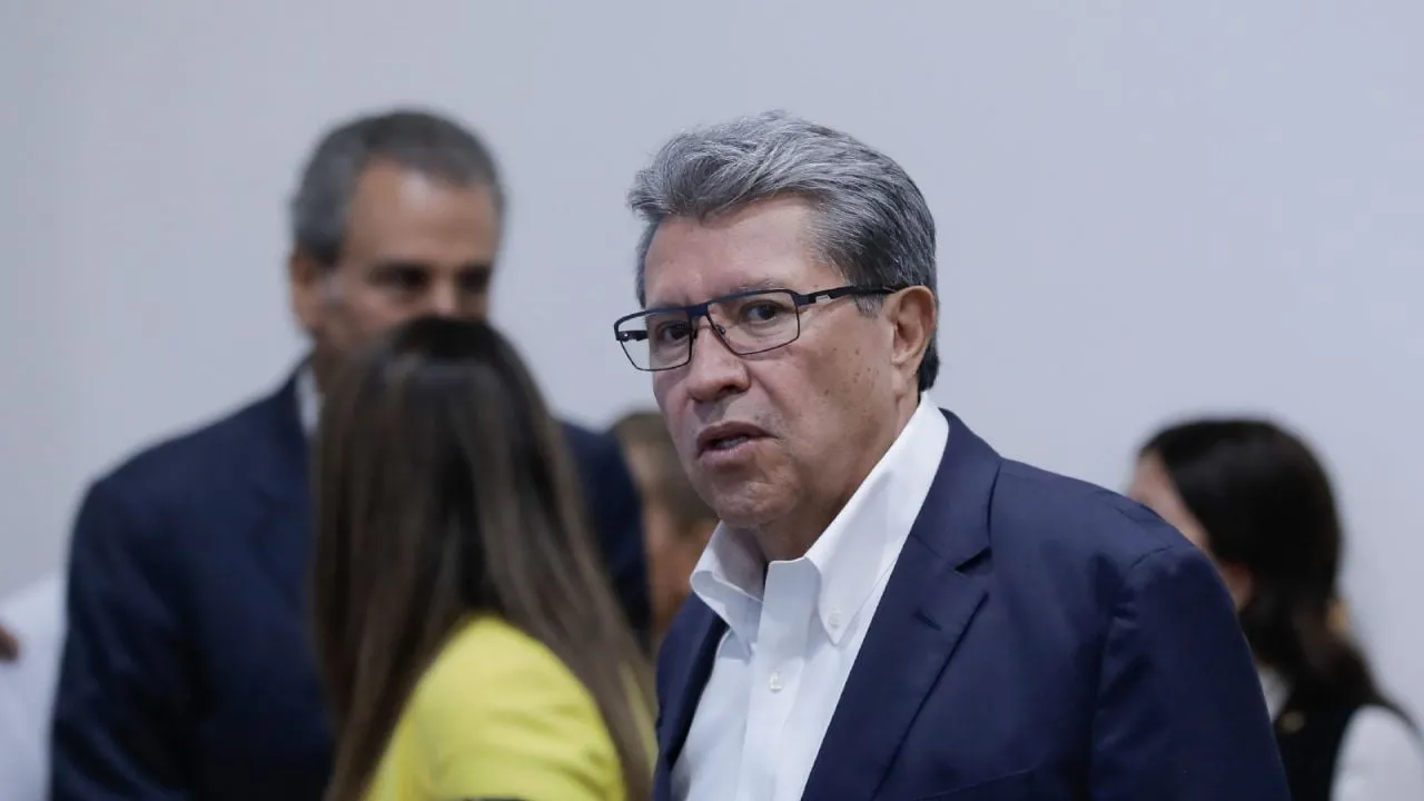 Ricardo Monreal celebra decisión de congreso de EU de frenar impuesto a remesas de migrantes