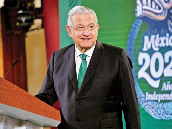 López Obrador: habrá caos sin reforma eléctrica
