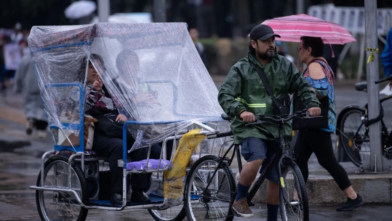 Seguirán los chubascos y lluvias fuertes con descargas eléctricas el martes en estas 18 entidades