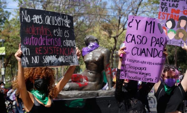 AMLO: “El castigo es la condena pública para quienes causaron destrozos en la manifestación de mujeres.