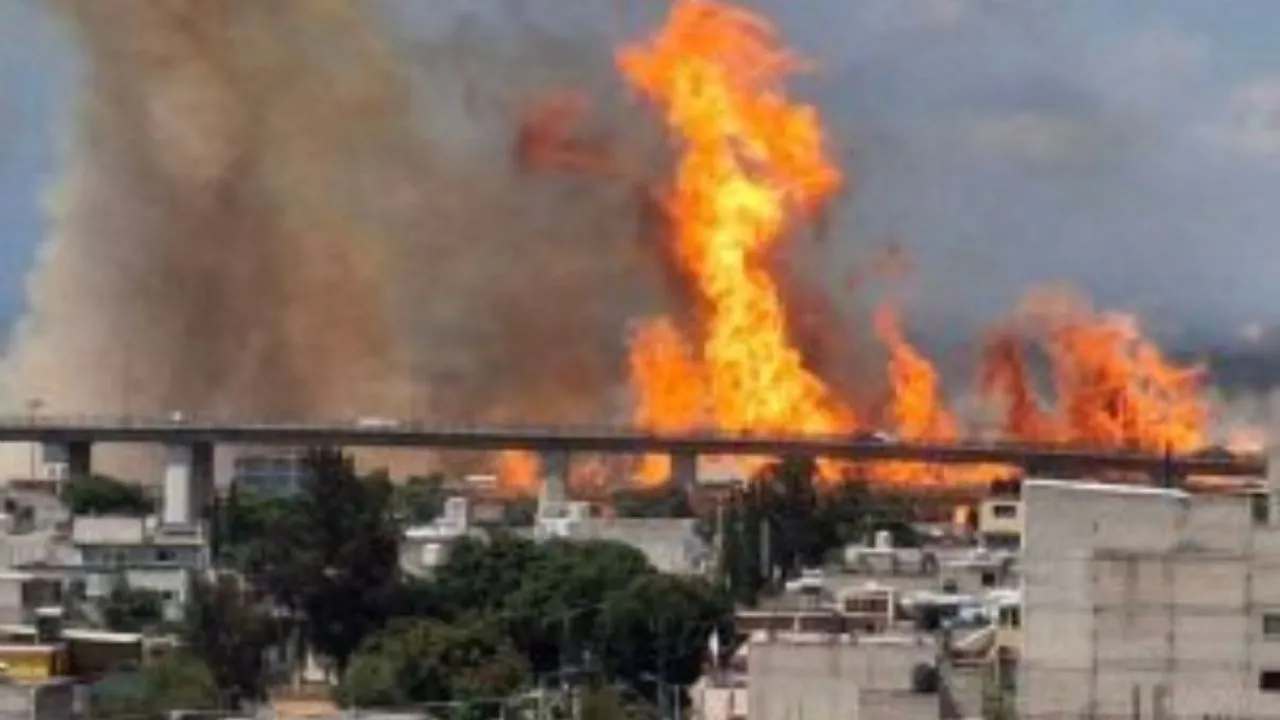 Suman 21 muertos por la explosión de pipa en la alcaldía Iztapalapa; hoy falleció otra mujer