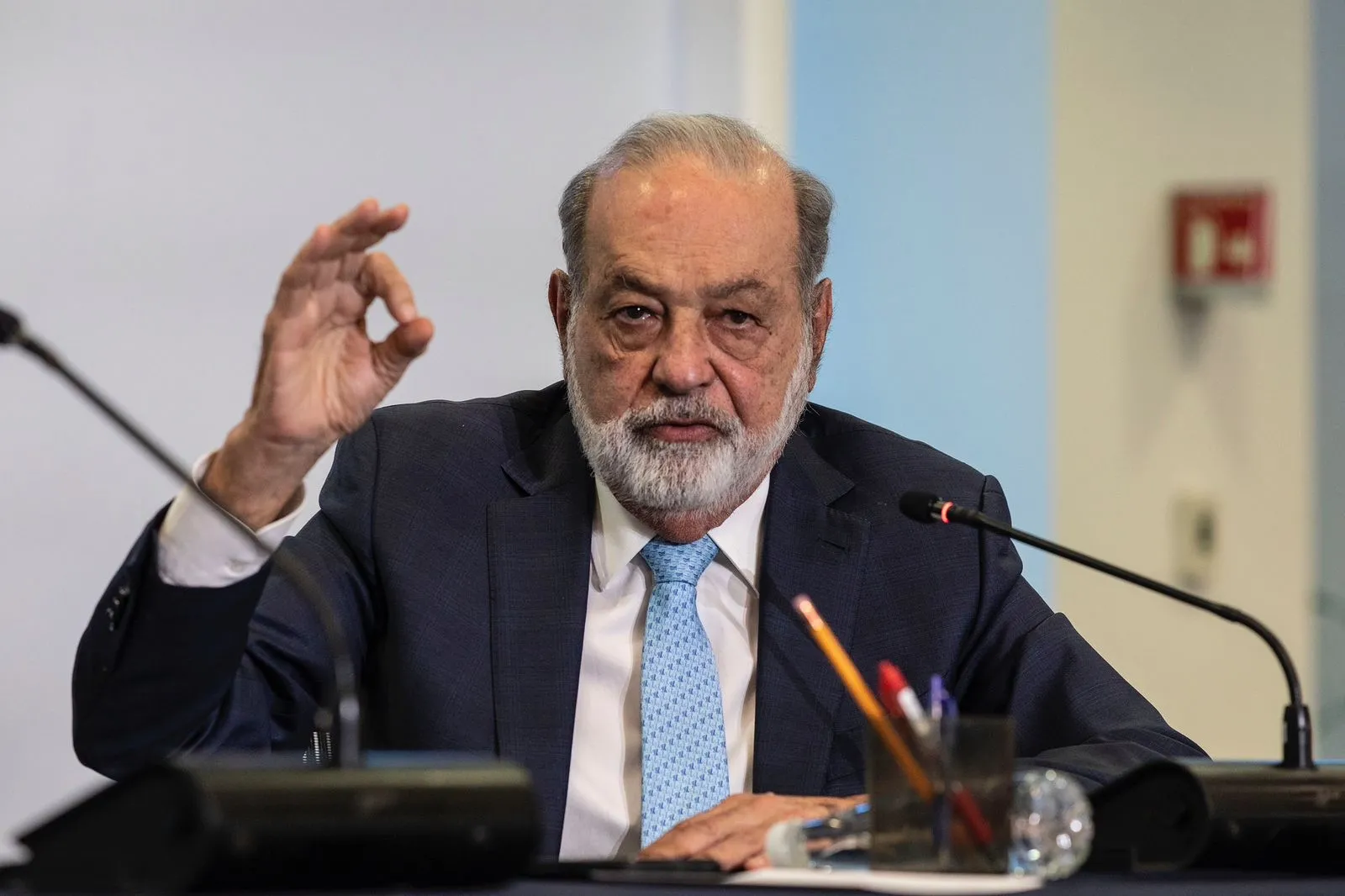 Slim rechaza reforma fiscal que aumente impuestos a los más ricos: “se van a desanimar a invertir”