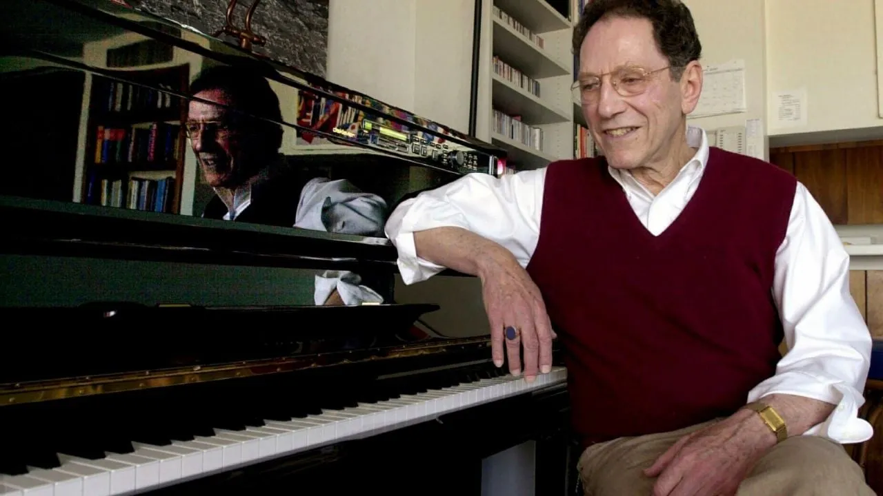 Tom Lehrer, satírico musical y matemático, muere a los 97 años