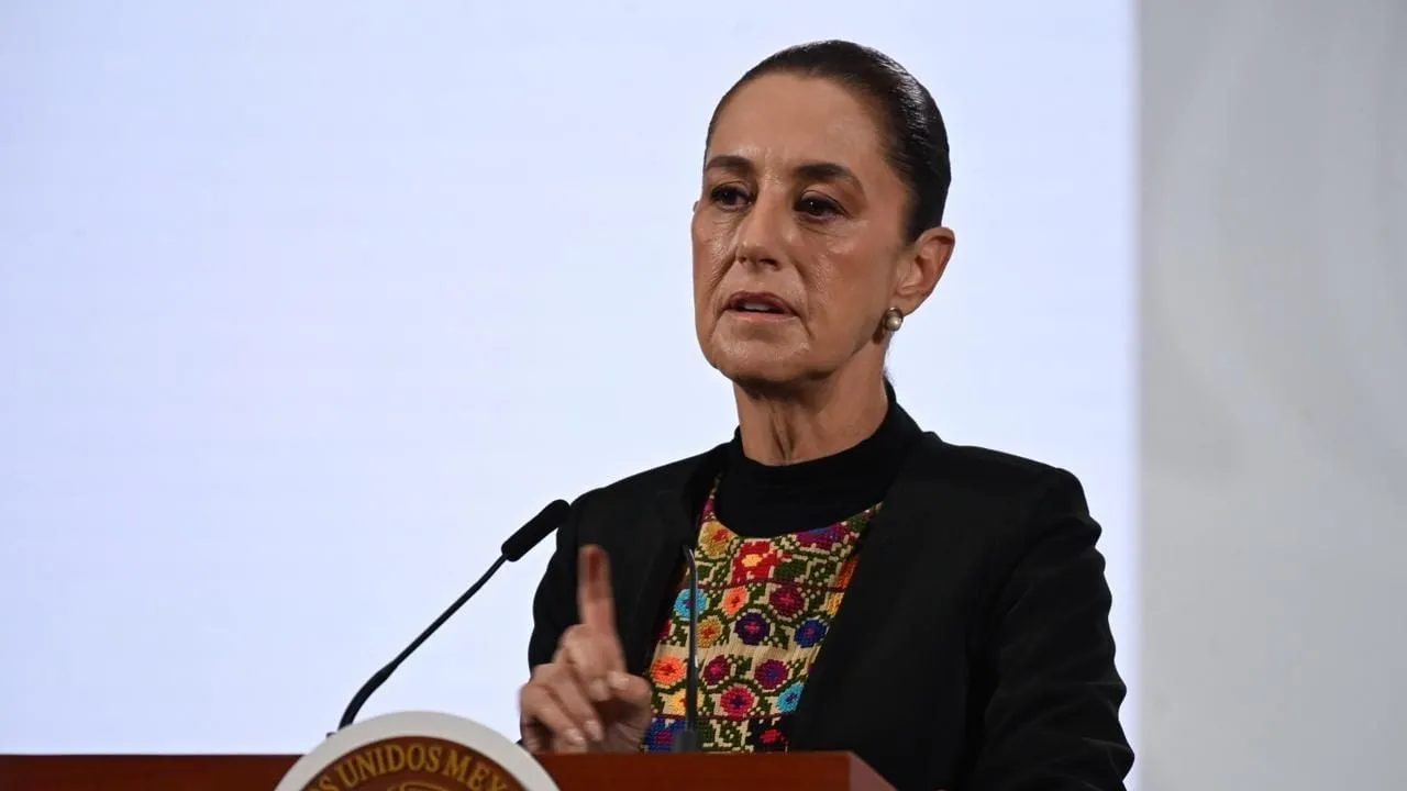 Sheinbaum descarta cambios en el gabinete pero advierte: “todo el equipo está siempre a evaluación”
