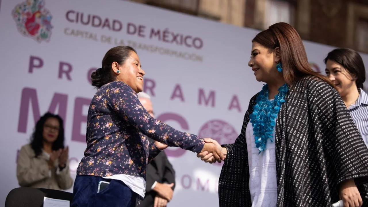 Brugada pone en marcha el programa Mercomuna, que beneficiará a 335 mil familias