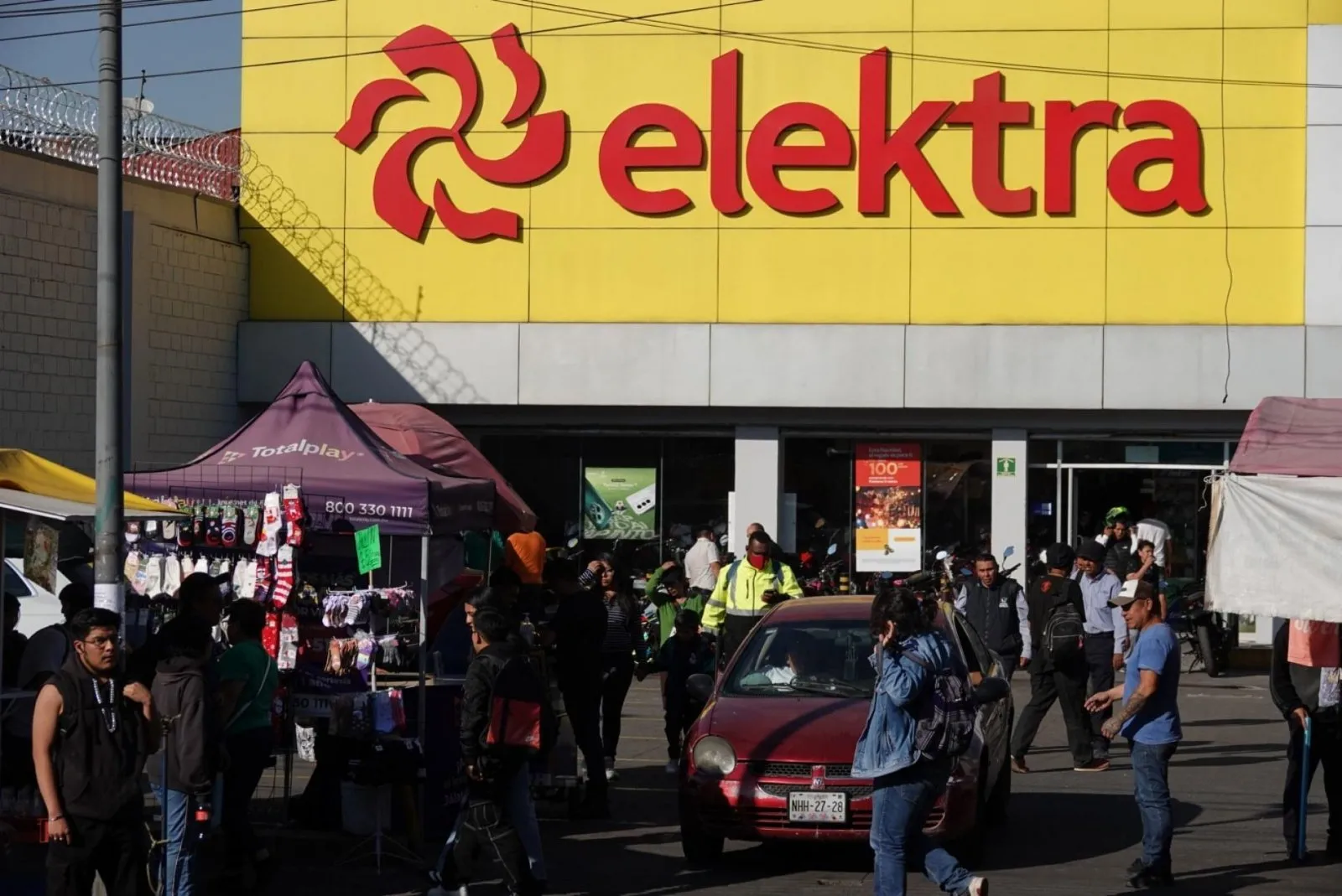 Revés a Salinas Pliego: SCJN desarma a Elektra en batalla contra ministros
