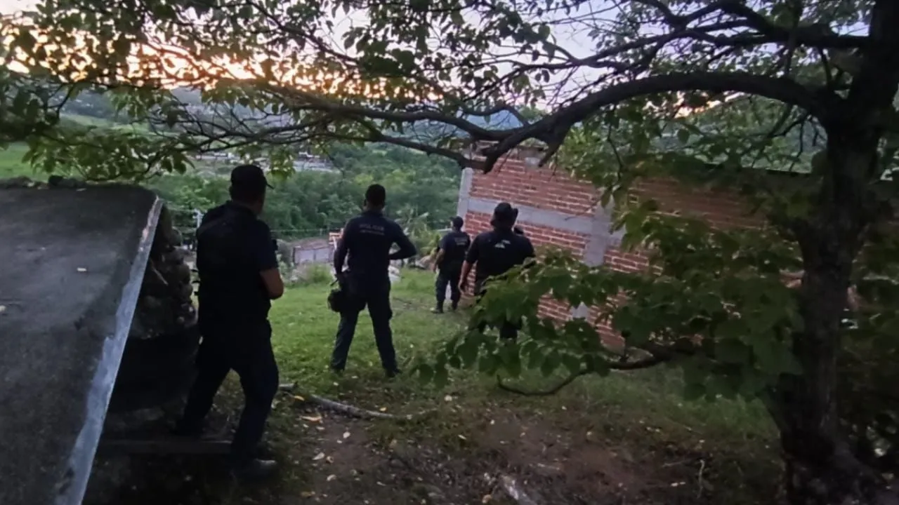 Alertan por desplazamiento forzado ante enfrentamientos armados en Michoacán