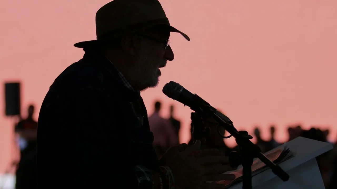 “La Iglesia maltrató al papa Francisco y él le quedó a deber a México”: Javier Sicilia (Video)