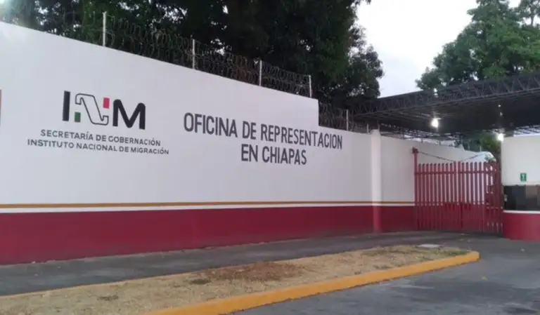 Migrantes se amotinan en la estación Siglo XXI de Tapachula, Chiapas