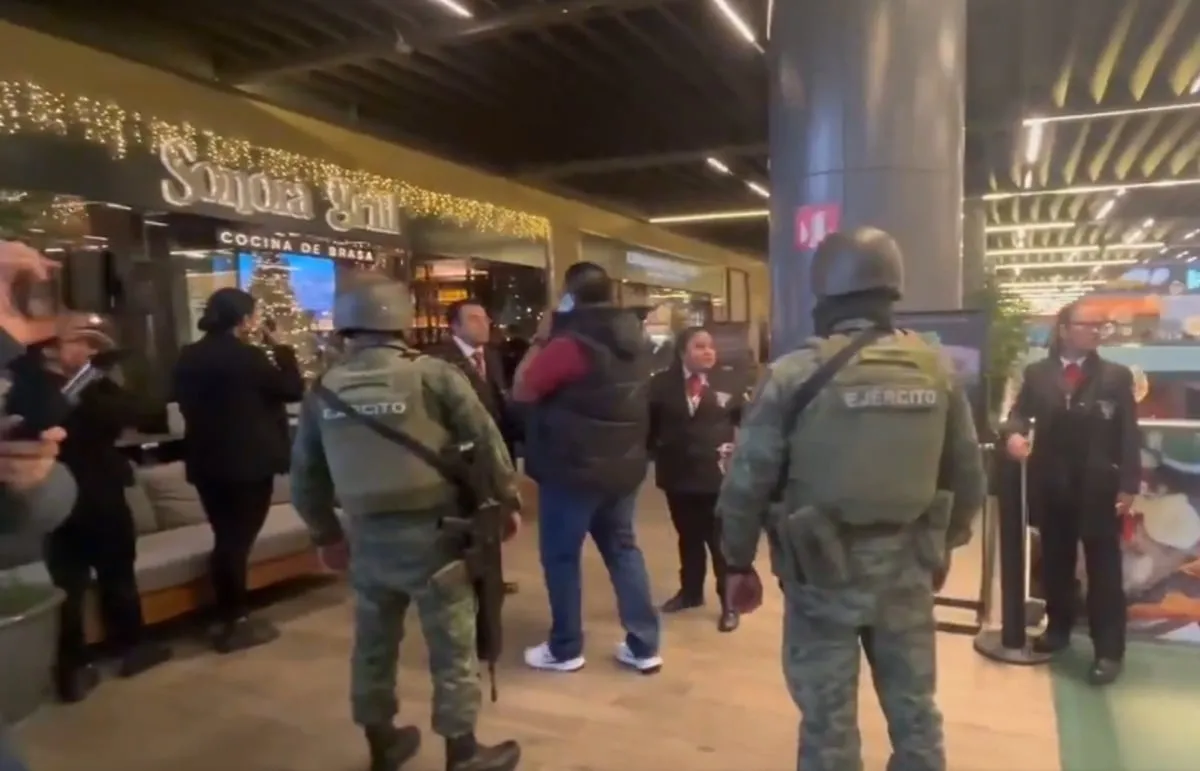 Ejecutan a un hombre en un restaurante de la Plaza Miyana, en Polanco (Video)