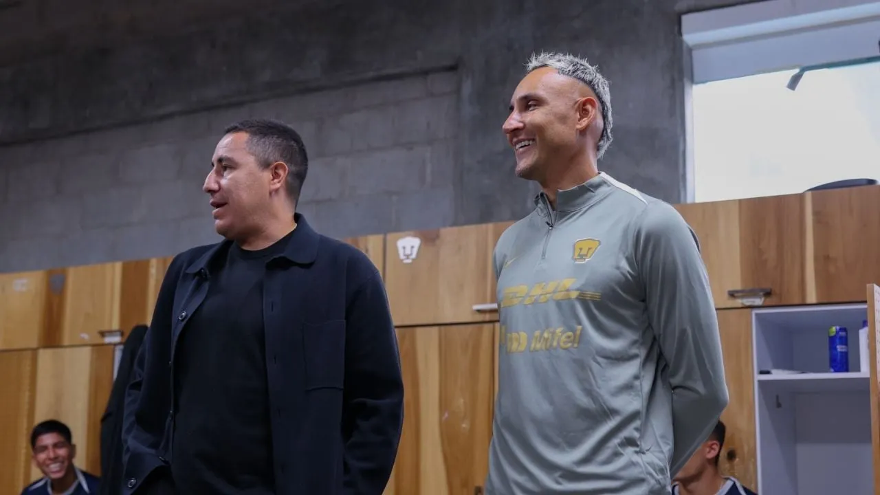 Keylor Navas es presentado de manera oficial como portero de Pumas (Videos)