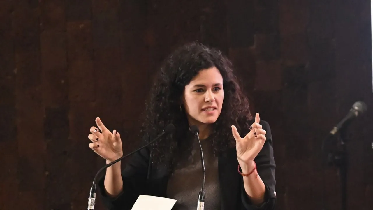 Luisa Alcalde insiste: no habrá parientes en candidaturas... hasta 2027