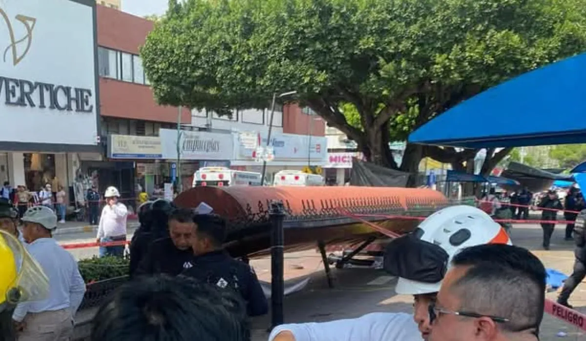 Colapsa estructura metálica y mata a dos mujeres en plantón de la CNTE en Chiapas (Video)