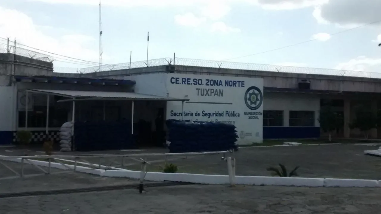 Años de deficiencias, falta de normas y sobornos... el historial de fallas del Cereso de Tuxpan