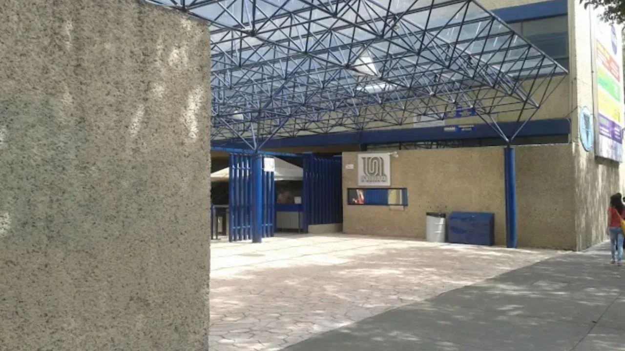 Alumnas de la Universidad de Negocios ISEC se graban consumiendo cocaína