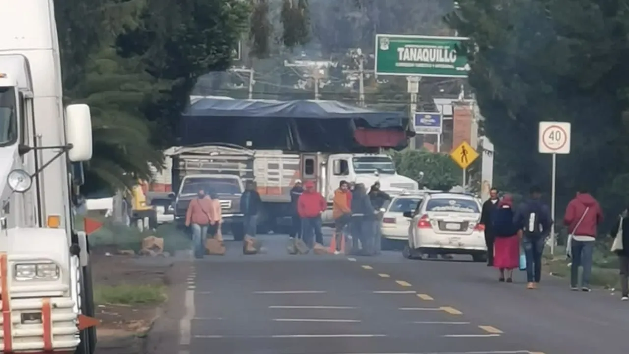 Comando ataca comunidad indígena de Acachuén, Michoacán (Video)