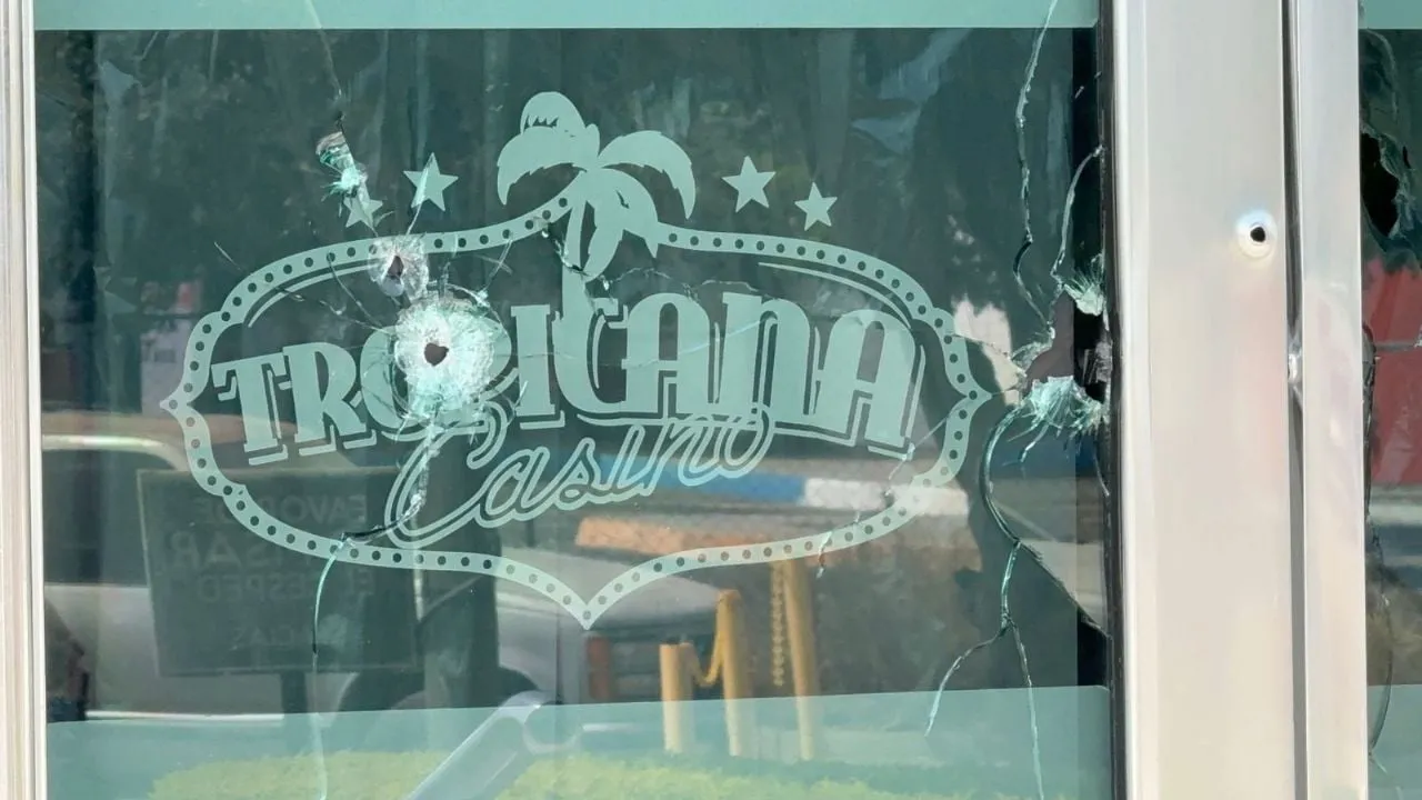 Grupos armados atacan otro casino y una casa habitación en Culiacán