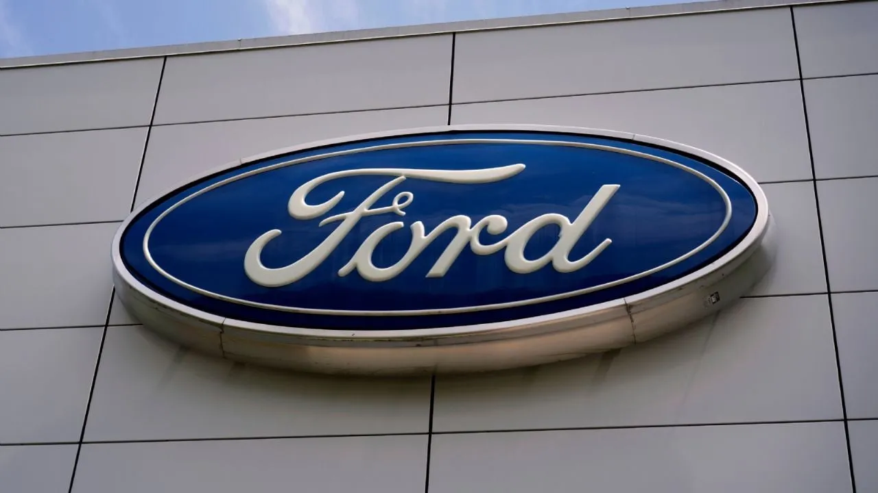 Profeco y Ford alertan por fallas en más de ocho mil vehículos