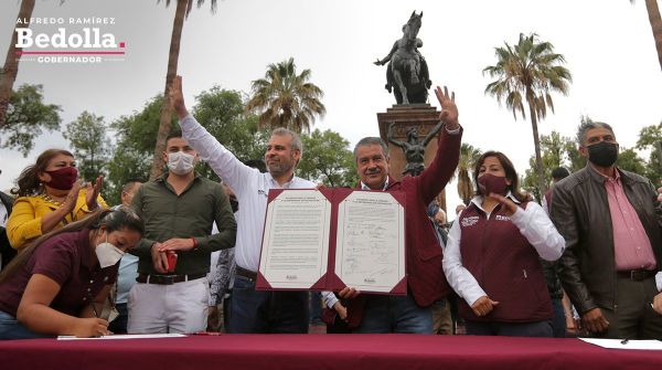Ramírez Bedolla firmó un acuerdo de unidad. 