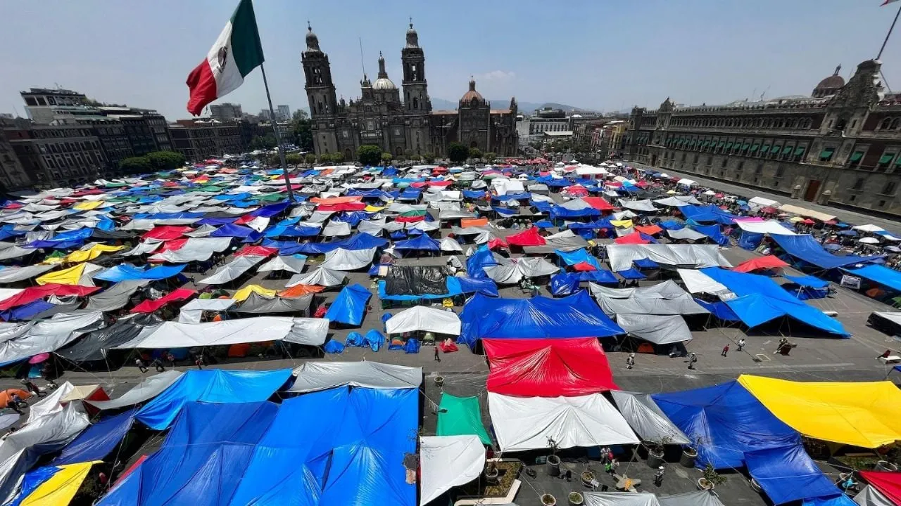 “Como una segunda pandemia”: comerciantes reportan pérdidas millonarias por plantón de la CNTE