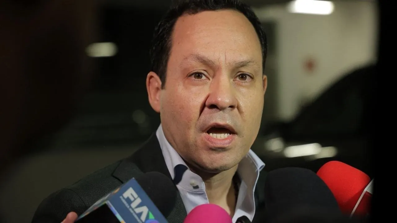 Rubén Rocha Moya debe explicar acusaciones, igual que Maru Campos: Clemente Castañeda