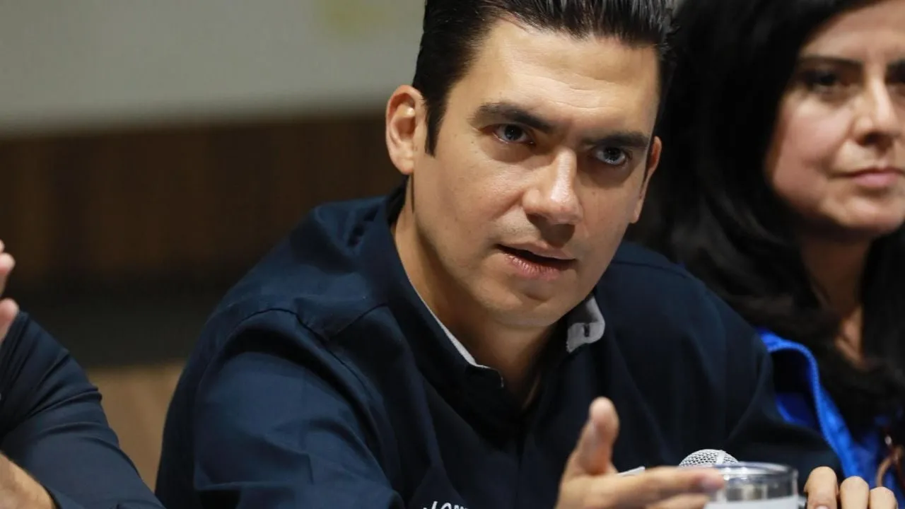 Jorge Romero lamenta la desaparición del Fonden; demanda “apoyo real” a damnificados