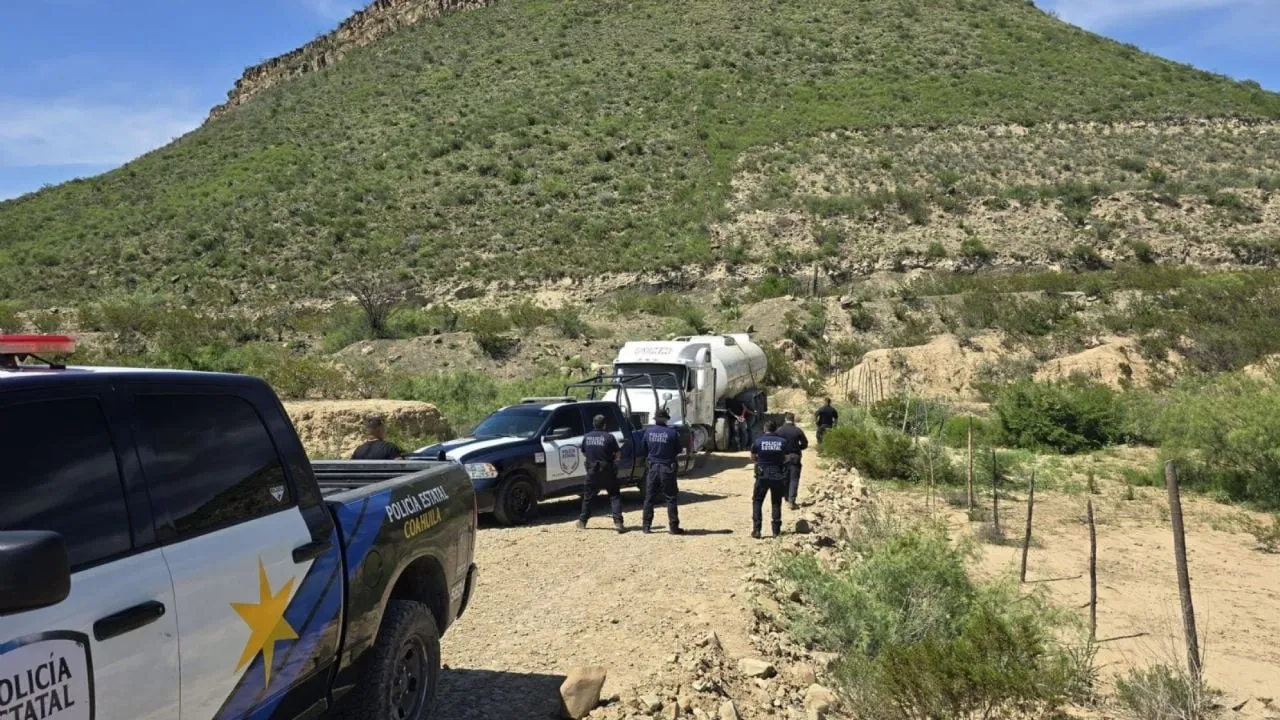 Detienen a cinco personas por ordeña de hidrocarburos y aseguran 44 mil litros