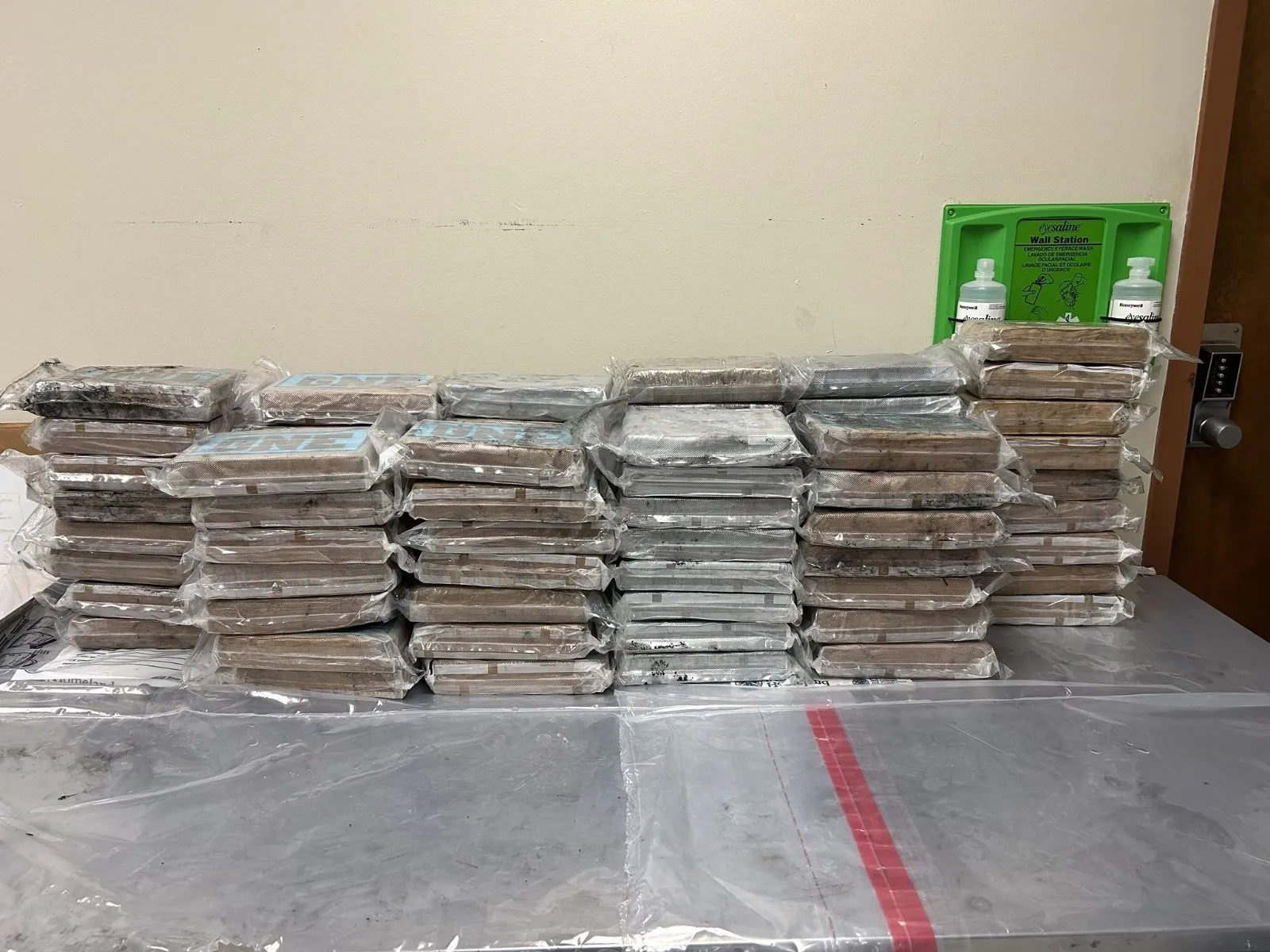 Cocaína valuada en 2.7 mdd es detectada en autobús que iba de Reynosa a Texas