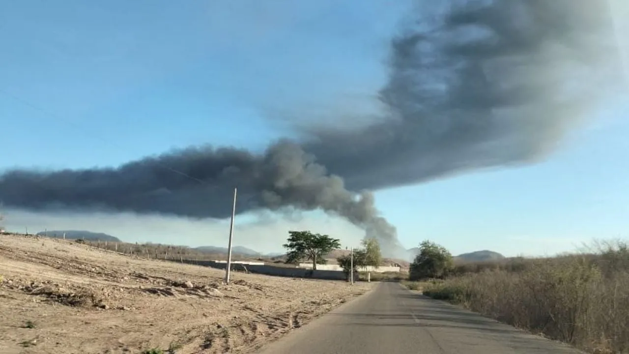 Explota bodega de huachicol en Mazatlán
