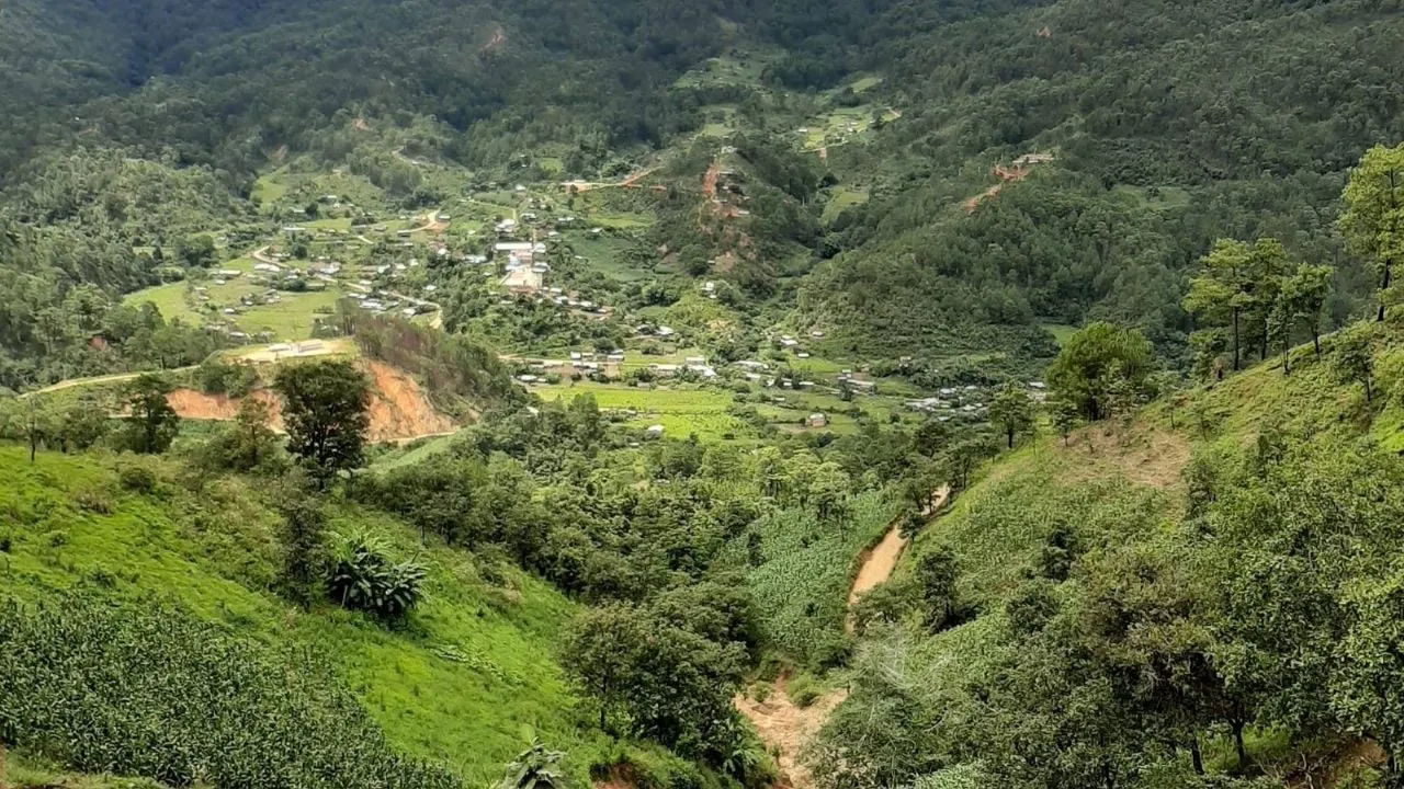 Maestra revela más de 20 casos de sarampión en Río Encajonado, Guerrero; muere un niño de dos años