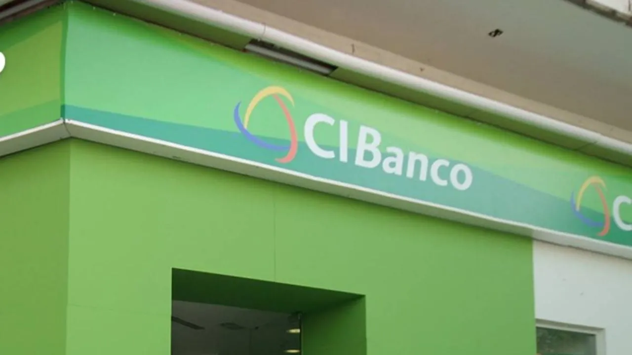 CI Banco promete colaboración total tras intervención por presunto lavado de dinero