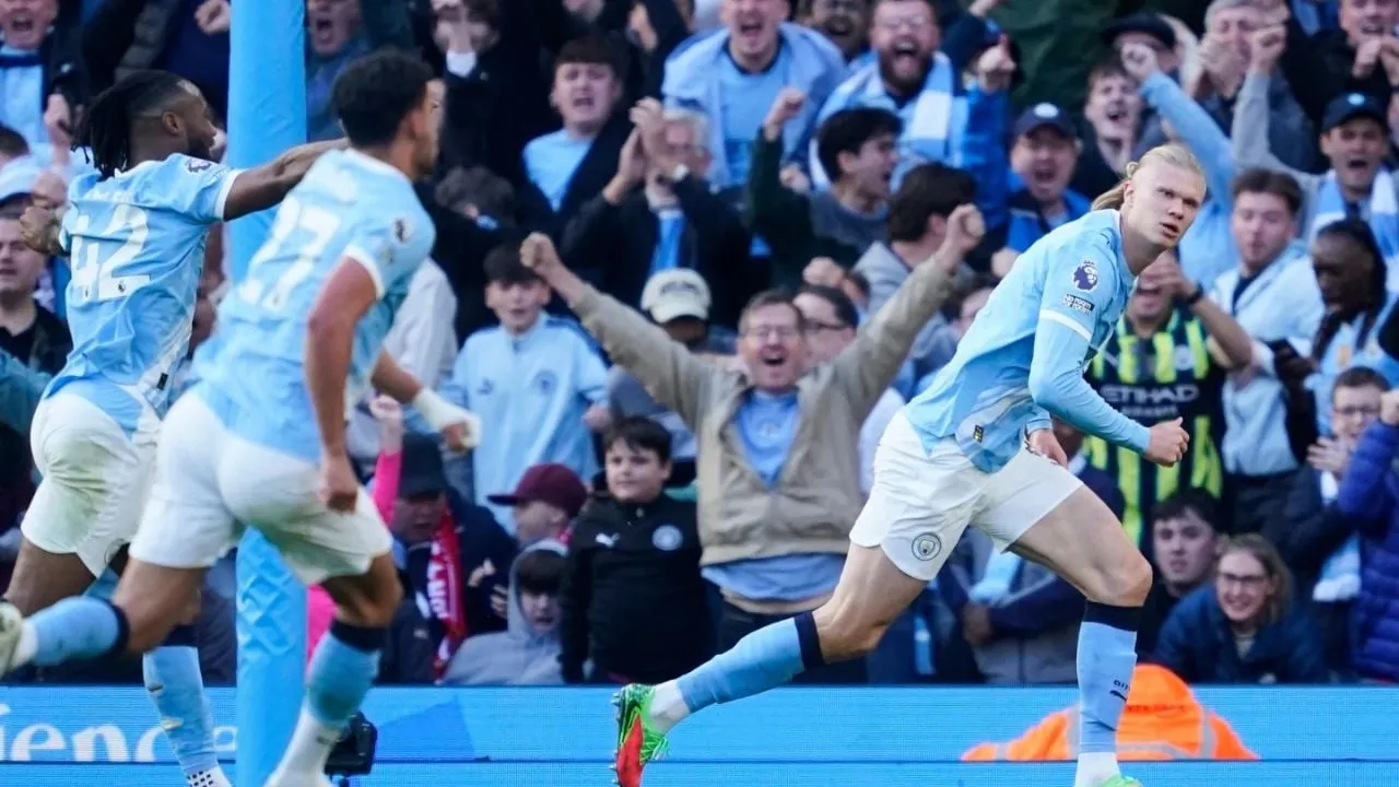 Manchester City derrota 2-1 al Arsenal; esta victoria lo acerca a la lucha por el título de la Premier