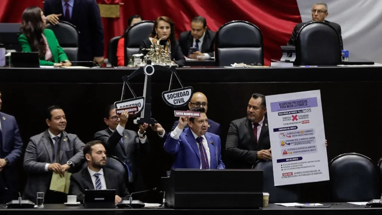 Diputados de la 4T aprueban el pase del Coneval al INEGI; es un retroceso: oposición