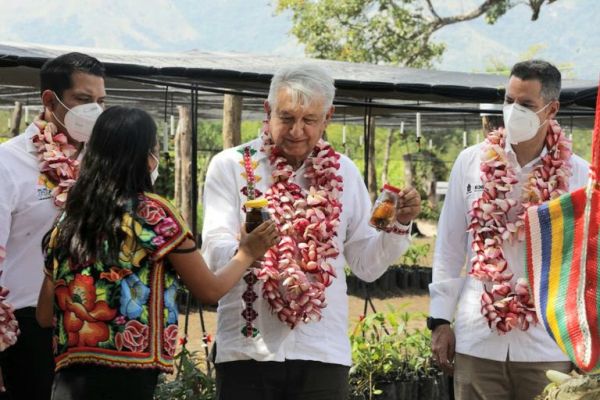 AMLO exige que se investigue a la DEA y respalda al Ejército tras la detención de Cienfuegos