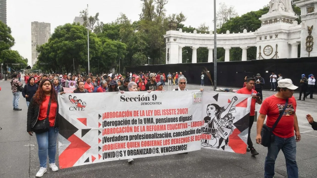 Tras nueva marcha de la CNTE, autoridad educativa recibirá el lunes a integrantes de la disidencia
