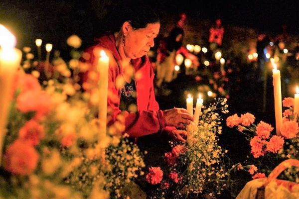 Conoce los elementos para hacer tu ofrenda del Día de Muertos 