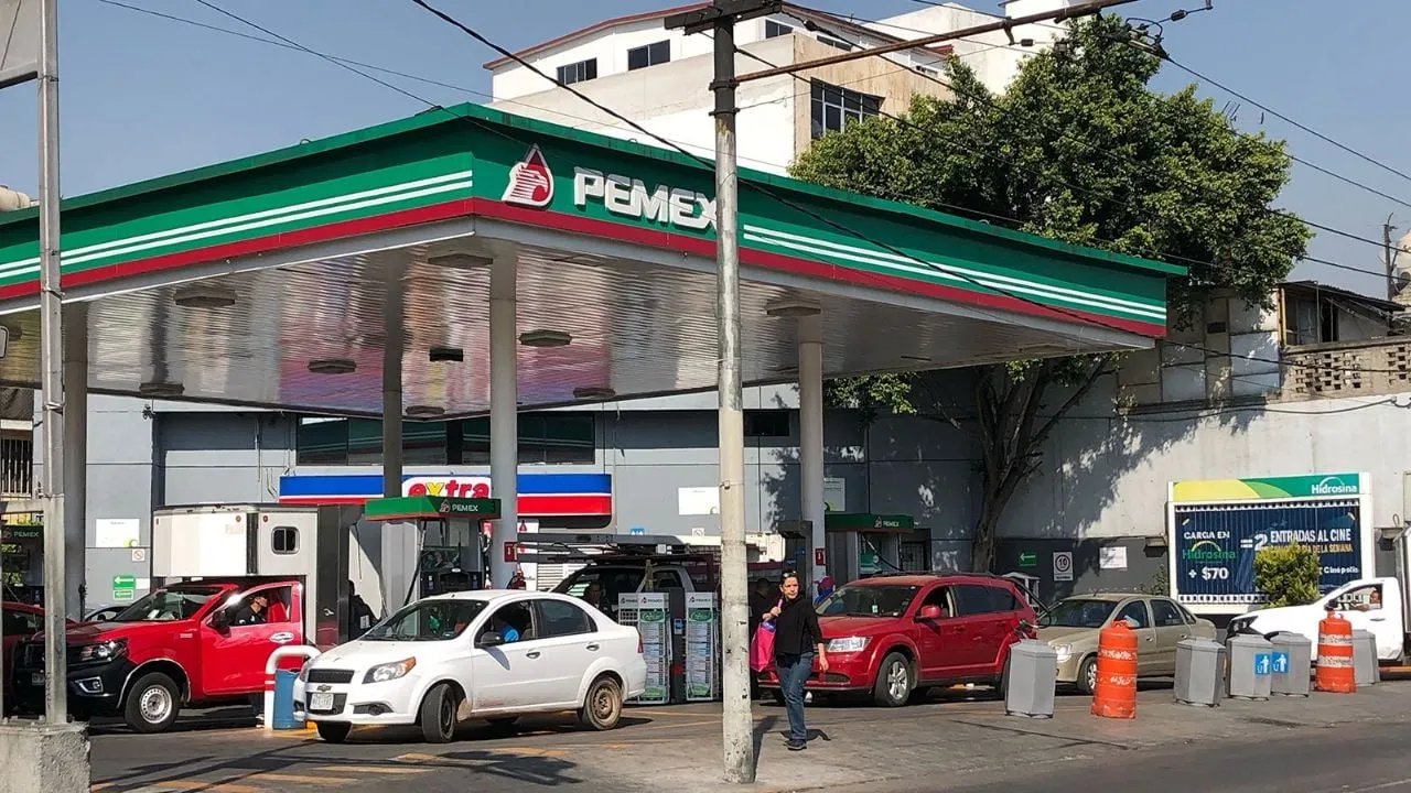 Sheinbaum niega desabasto de gasolina en algunas regiones del país