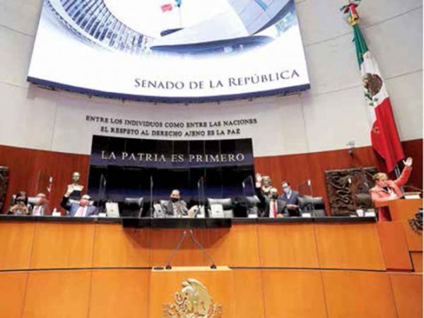 Senado cede a Banxico