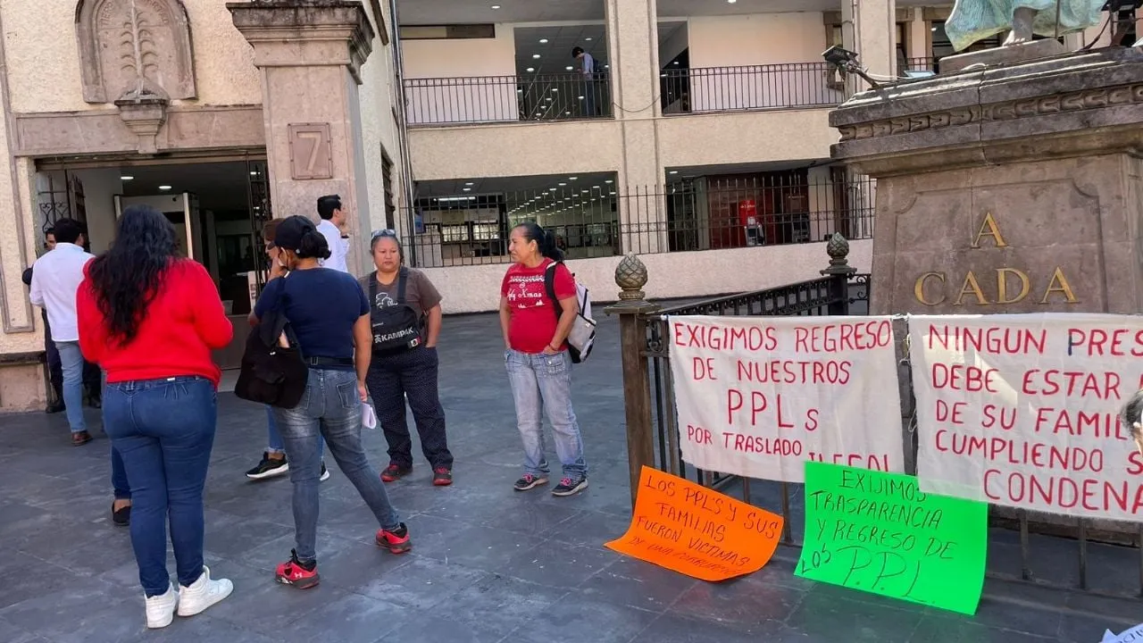 Familiares de 133 presos exigen su regreso al penal Atlacholoaya tras fallo judicial (Video)