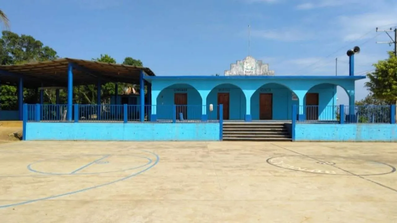 "San Juan Mazatlán vive crisis humanitaria": UCIZONI denuncia sitio de grupo armado contra población