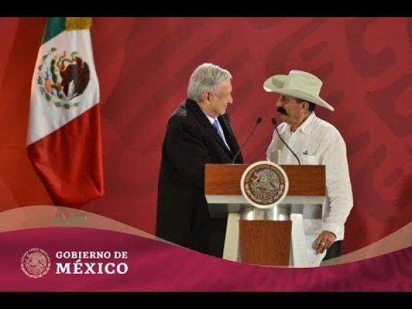 UNA REVERENDA GROCERÍA PARA EL PUEBLO DE MÉXICO Y PARA EL GENERAL ZAPATA… NIETO DE EMILIANO ZAPATA