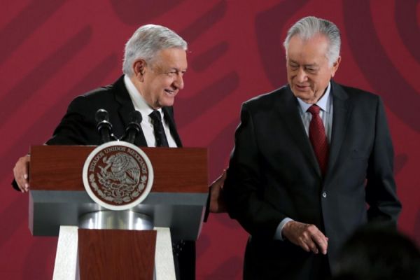 AMLO no sabe de la investigación de EU contra Bartlett por homicidio.