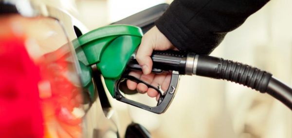 Hacienda baja precio de gasolina