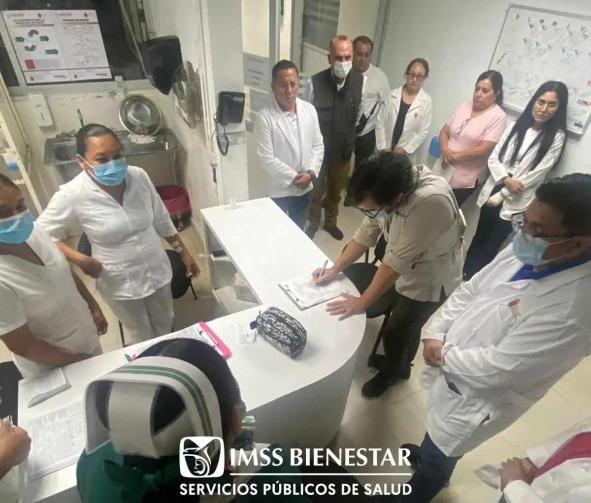 Unos 20 mil trabajadores preparan paro en el IMSS-Bienestar