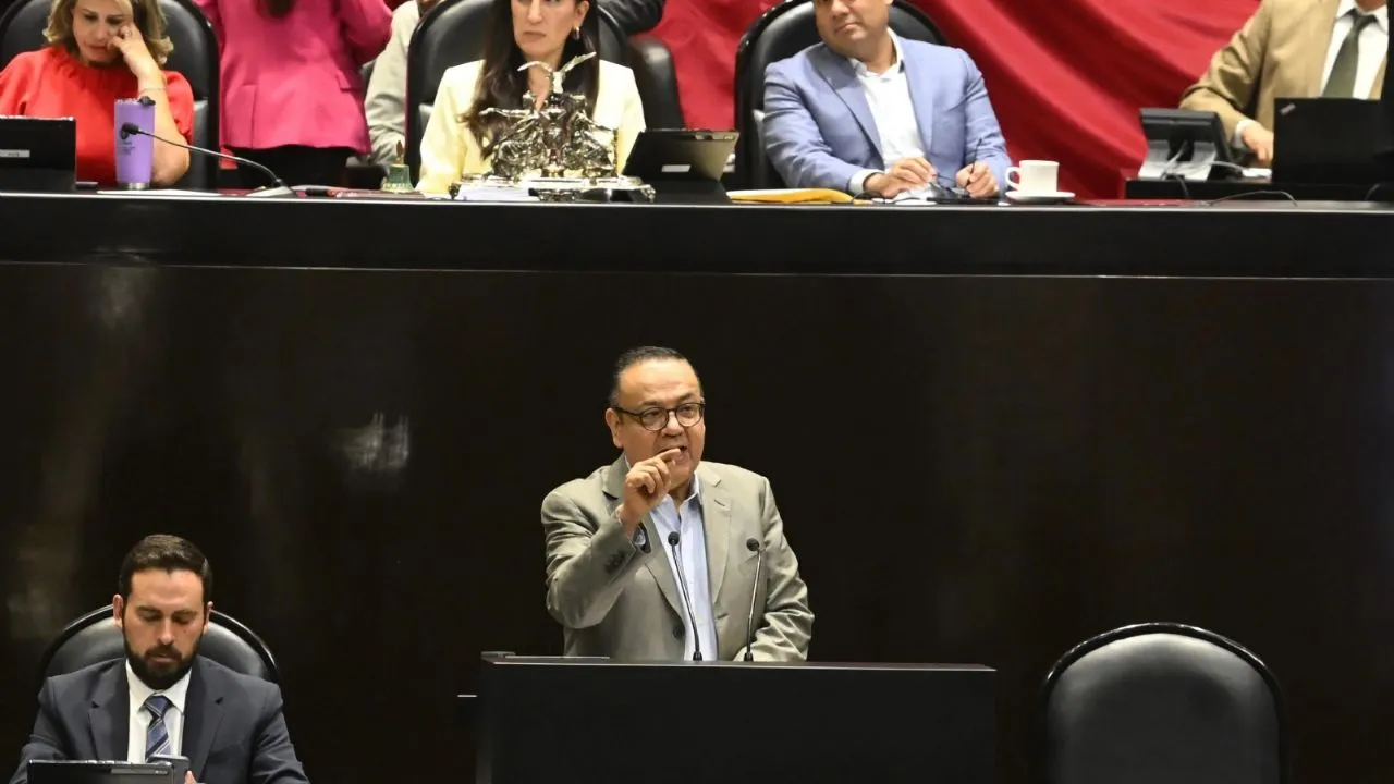 La 4T elige nuevos consejeros del INE; exasesor de Sheinbaum llega al organismo electoral