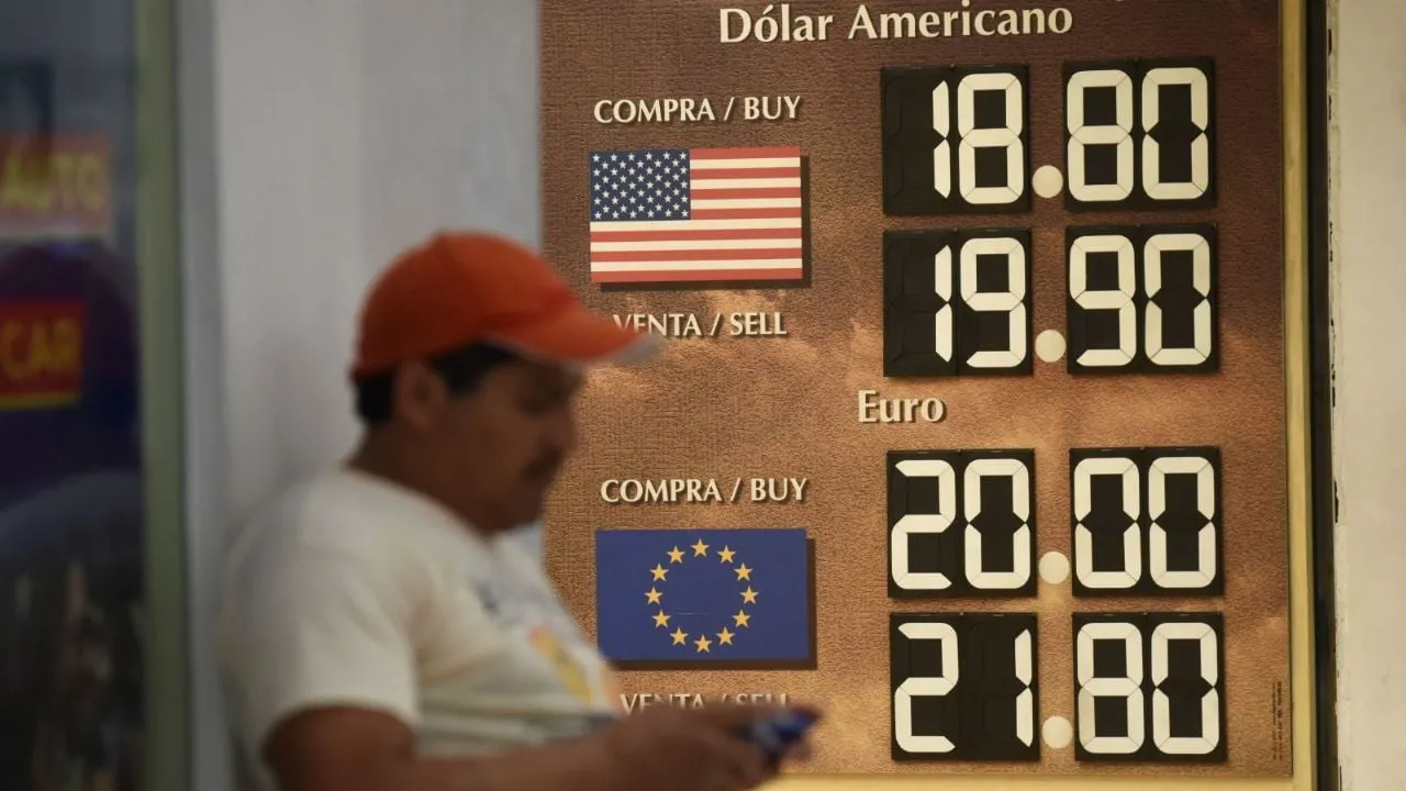 Peso se aprecia mientras Trump alista firma de paquete fiscal