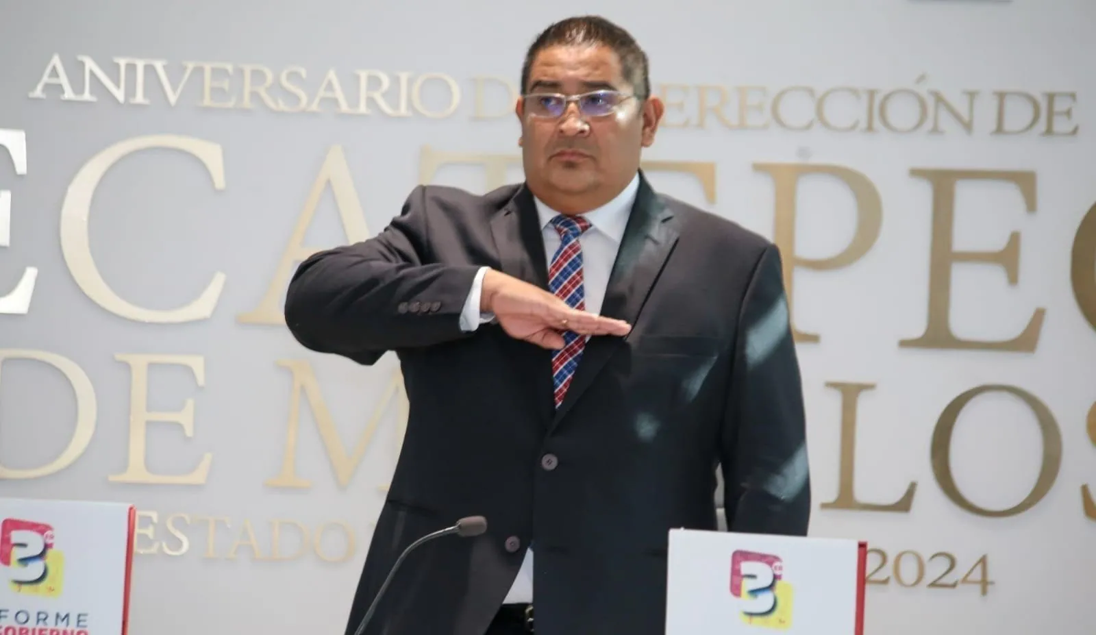 Señalan a alcalde de Ecatepec de gastar más de 2 millones de pesos en fiesta de XV años de su hija